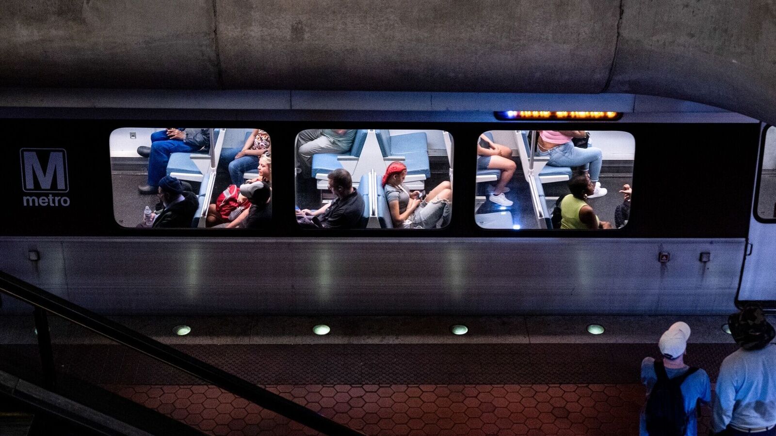 Foggy lower metro station evacuated after tunnel fire causes major delays on blue, orange and silver lines | Today news