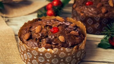 Make delicious plum cake at home