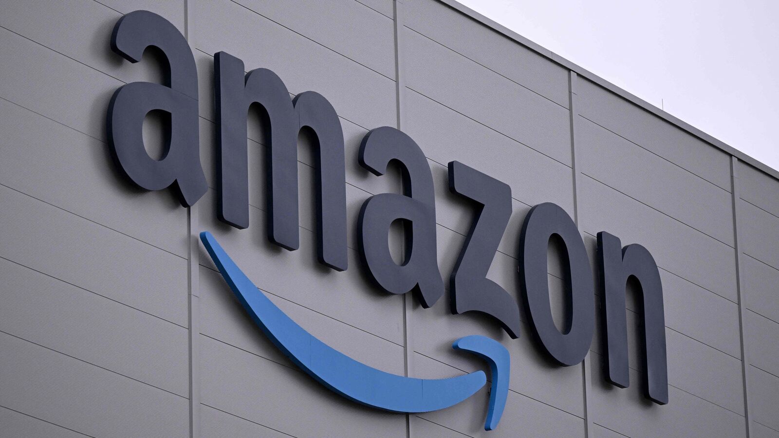 Amazon Q2 profit jumps 35% to $ 18.2 billion, powered by AI and AWS Growth | Company Business News
