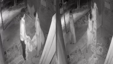 The Merciles didn’t even have sorry: throw the sick elderly along the way … covered with a sheet, break breath, see the horrible scene in the video