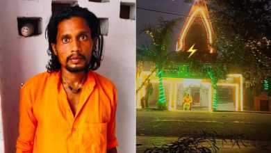 Great struggles in Meerut, Shiva lives as priest, Muslim man, also to do theft of commiters