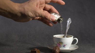 أضف الملح إلى القهوة بدلاً من السكر