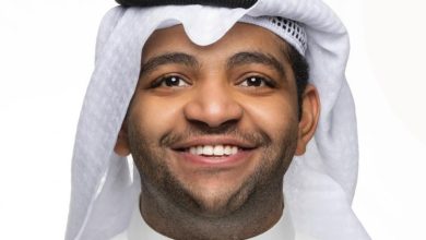 خالد المظفر يتعرض لجلطة أثناء عرض ملك المسرح والجمهور يدعو له بالشفاء