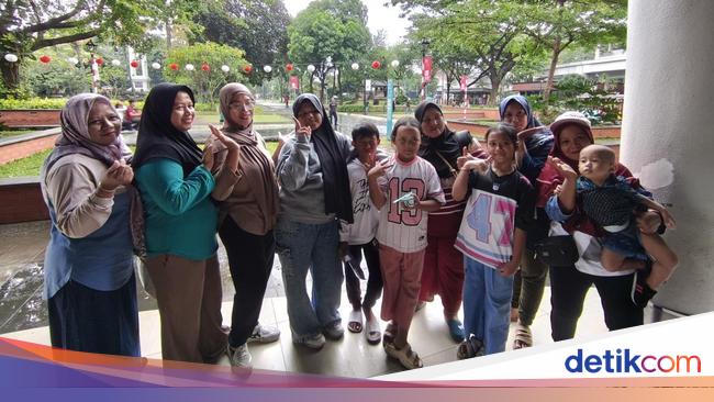 Kedoya residents’ story of joint venture RP. 300 thousand for a holiday to TMII
