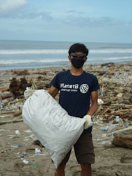 How to keep the beaches clean?