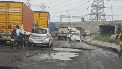This Delhi-NCR highway causes 200 toll collection, but Service Lane is bad; People Behala – NCR Gurgaon News Delhi Jaipur Highway Service Lane full of potholes traffic