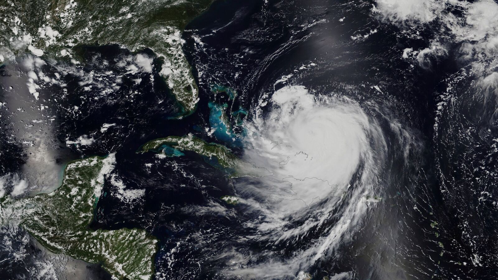 Hurricane Erin Update: Storm threatens North Carolina, residents in Hatteras and Ocracoke Islands amid large waves