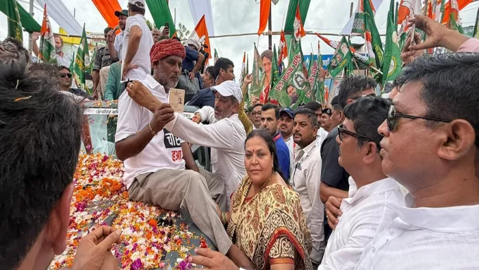 Jharkhand Politics: Congress members’ group reached Bihar, Rahahi’s voting rights involved, Ministers – MLAs are also with a group of congressmen joining Bihar at Rahul Gandhi mood, ADHikar Yatra Ministers and MAs are also with it