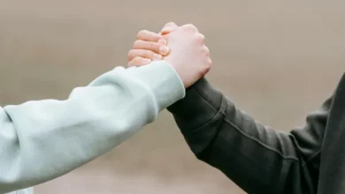 اليوم العالمي للعمل الإنساني يُحتفل به لتكريم العاملين في مجال المساعدات الإنسانية وتقدير تضحياتهم