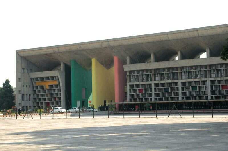 Supreme Court reprimanded the judge of Faridabad for ‘judicial indiscipline’, ordered an investigation