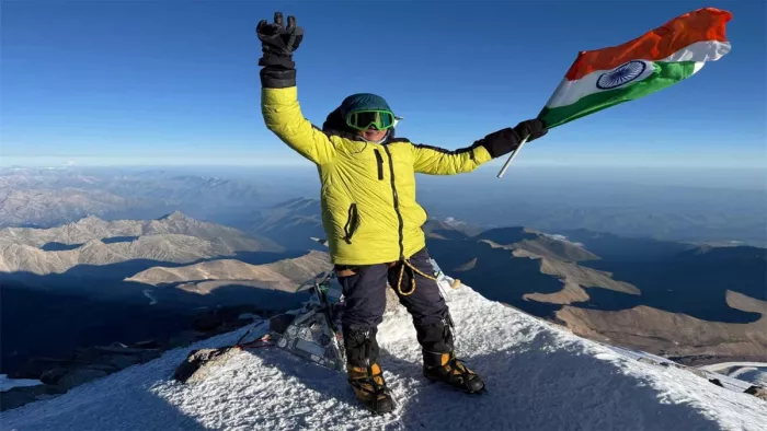 The Bihar daughter raised the Tricolor on the Bergpiekberg Elbrus of Europe … Namita of Bhagalpur recorded; The Manager in Patna’s Bank is the Manager – Mount Elbrus News: Bhagalpur Bihar based Namita Honanal Flag Tricolor Tiranga on the highest peak Mo