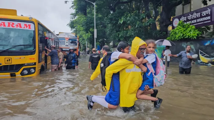 Affatrain, roads, rail and air traffic stopped in Mumbai; Flooding situation in many districts of Maharashtra – Roadspoor and Air Trafficwares affected as a result of rain in Mumbai weather again latest updates
