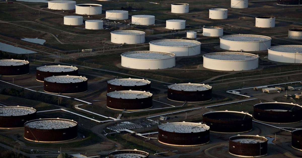 Oil prices have been in the midst of indicators about the fall in US supplies