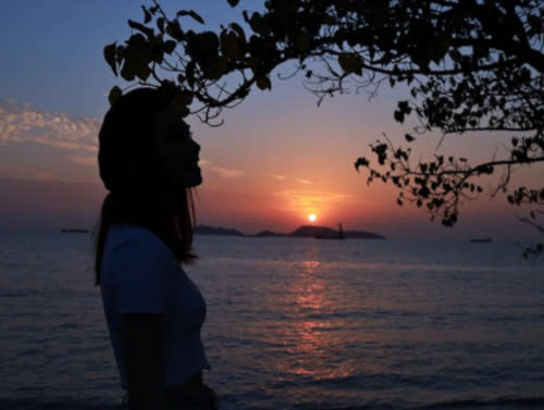 The singer got her fans intrigued with her ambiguous post at first